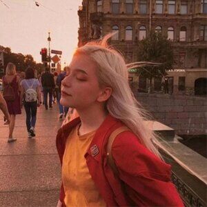 Meet your Posher, Ila